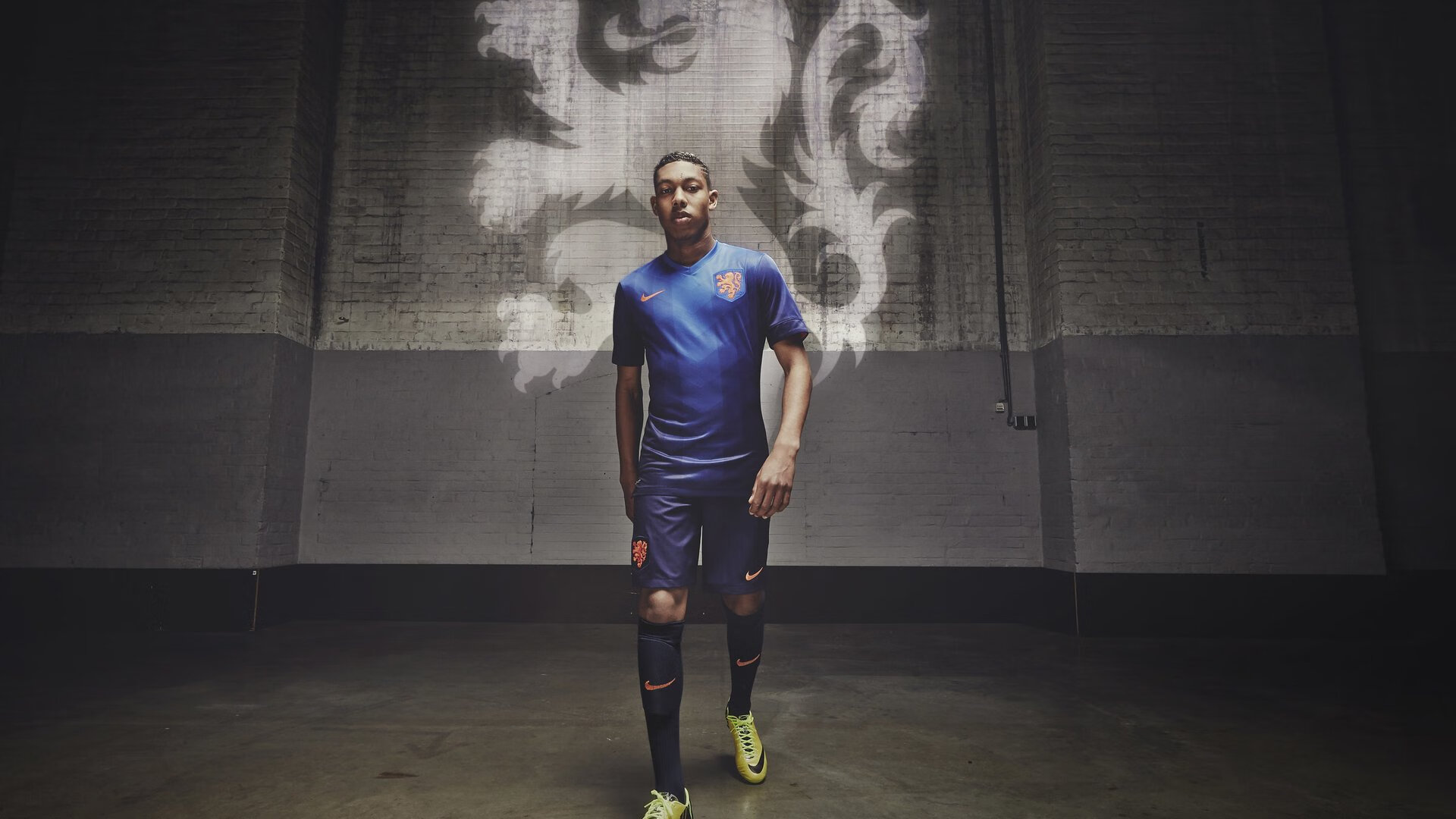 足球场上的奇葩瞬间：笑料不断，足球场上的爆笑瞬间